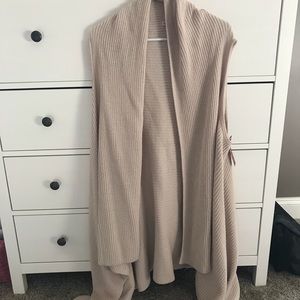 Merona flowy sleeveless cardigan/vest
